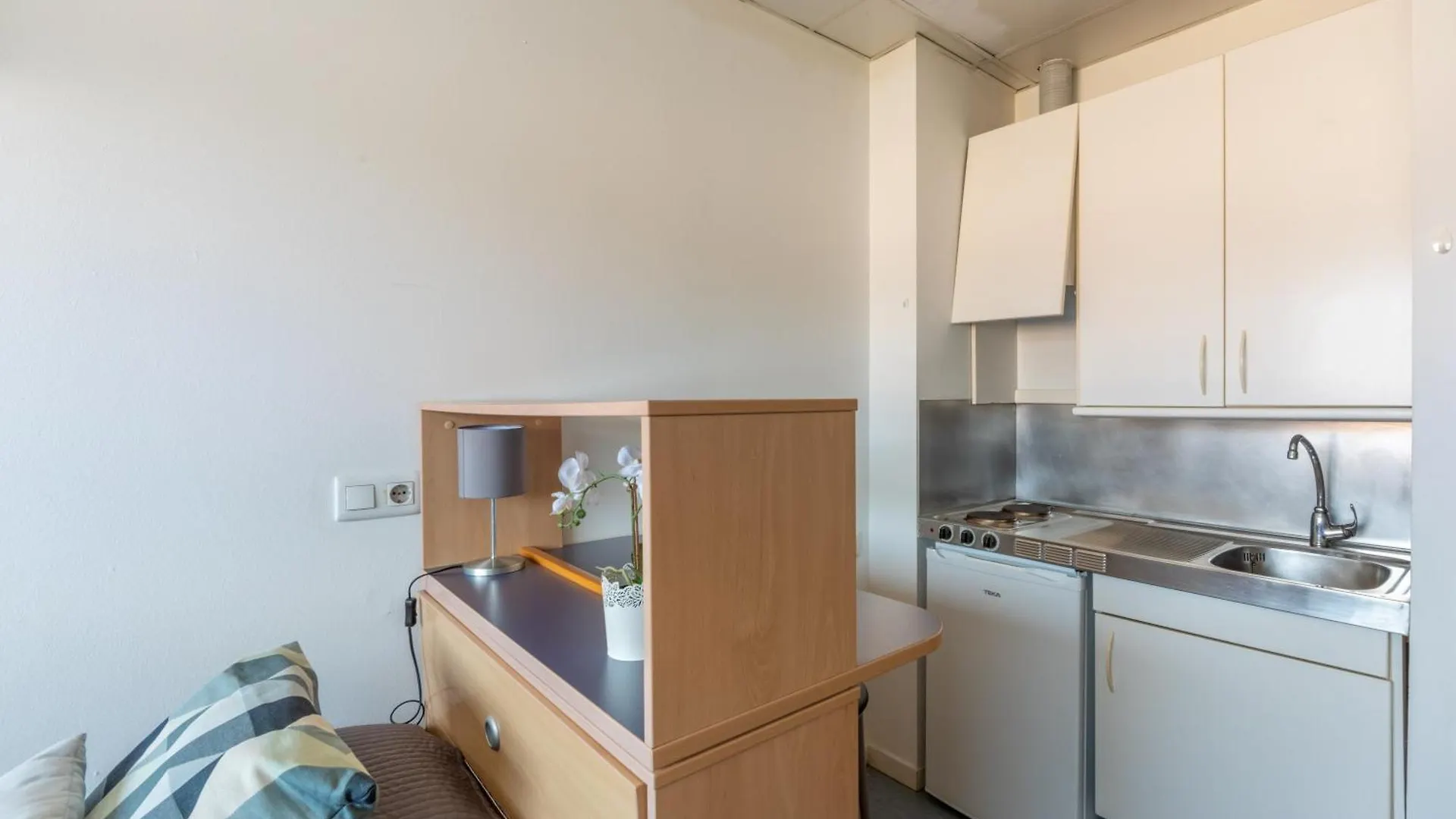 Residencia Universitaria Resa Lesseps Barcelona 0*,