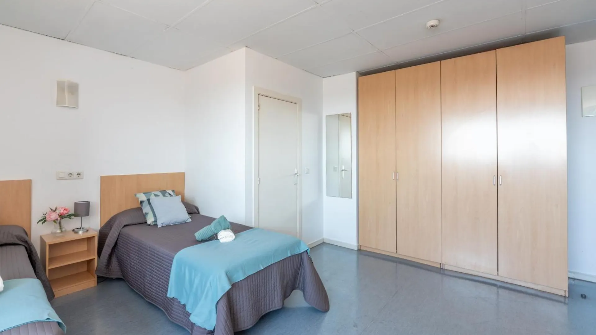 Apartment Residencia Universitaria Resa Lesseps Barcelona Spain