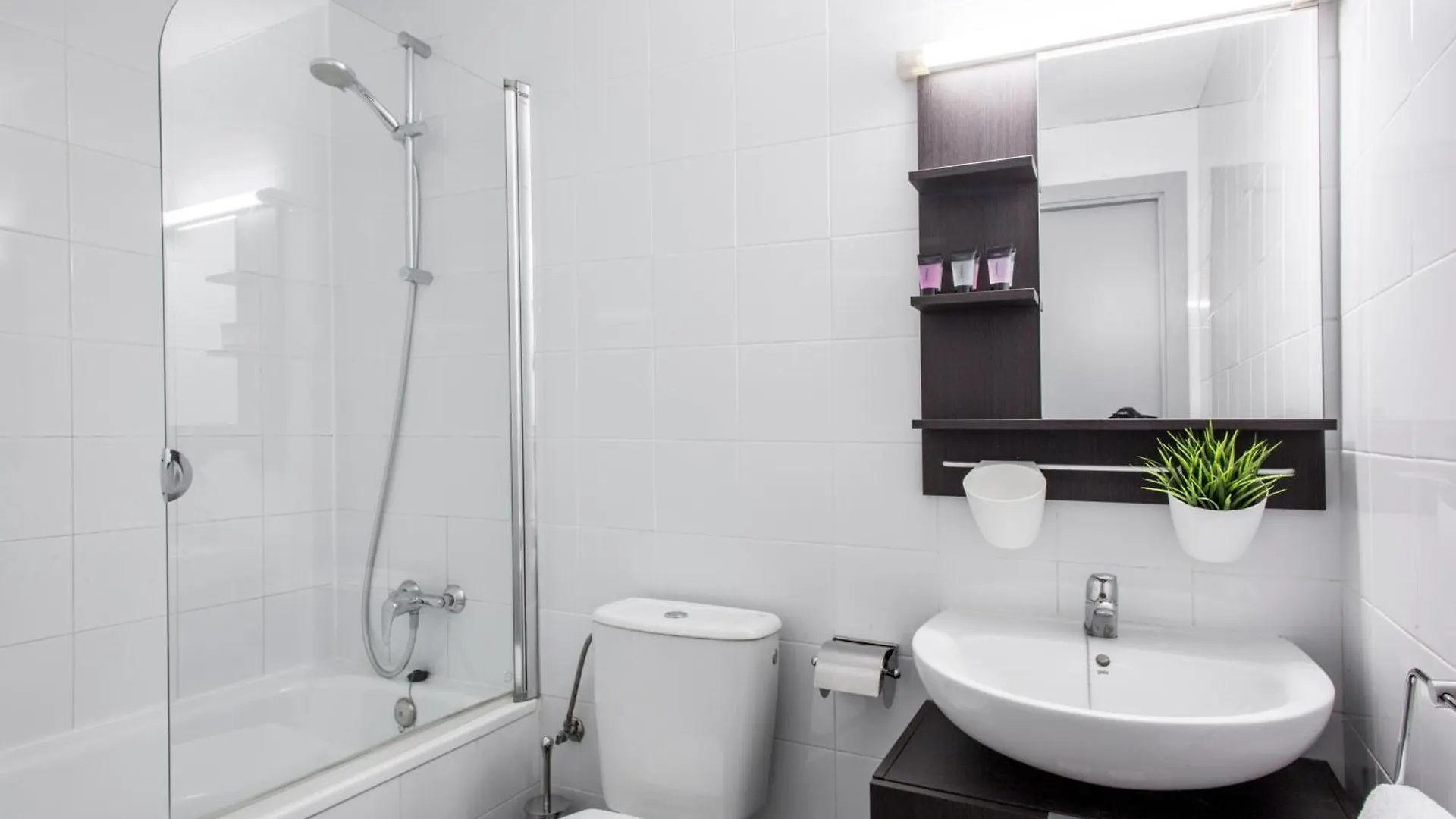 Residencia Universitaria Resa Lesseps Barcelona Spain
